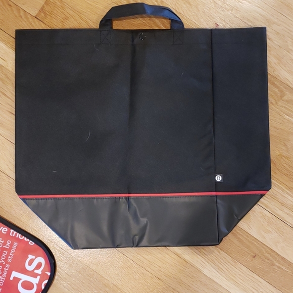 Lululemon athletica ๐ large tote bags, lot of 3 - Picture 4 of 4